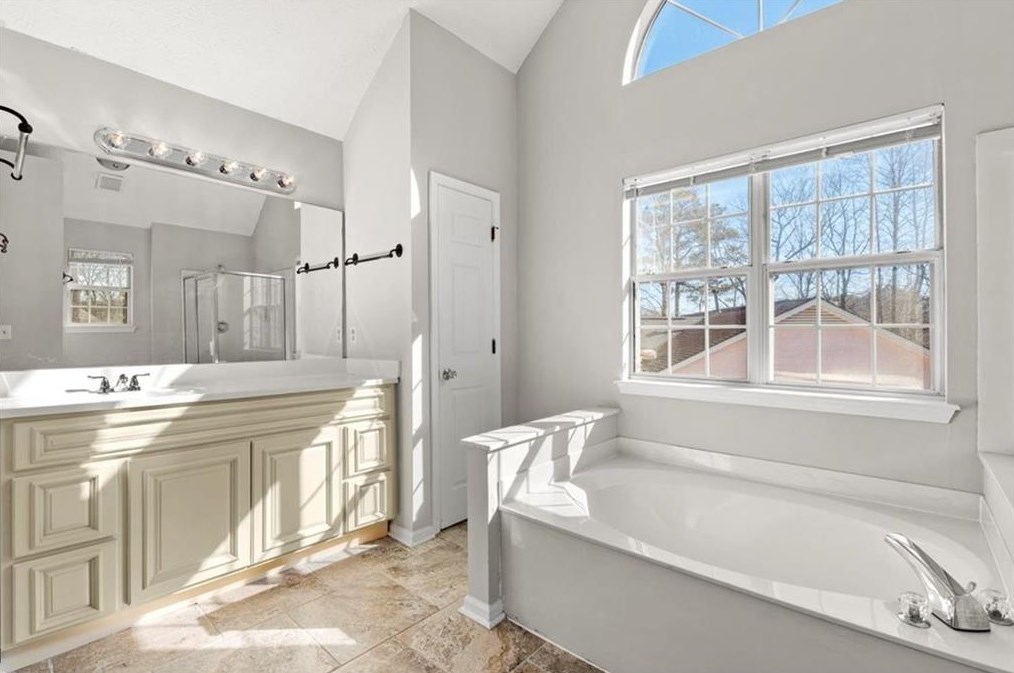 990 Liberty View Ct, Norcross GA  30093-4800 exterior