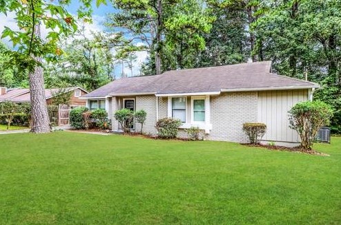 2469 Newgate Dr, Decatur, GA 30035