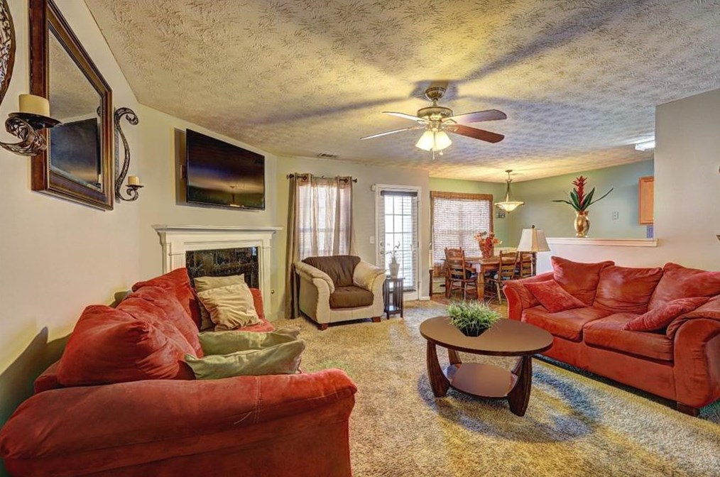 1994 Manhattan Pkwy, Decatur, GA 30035-2246