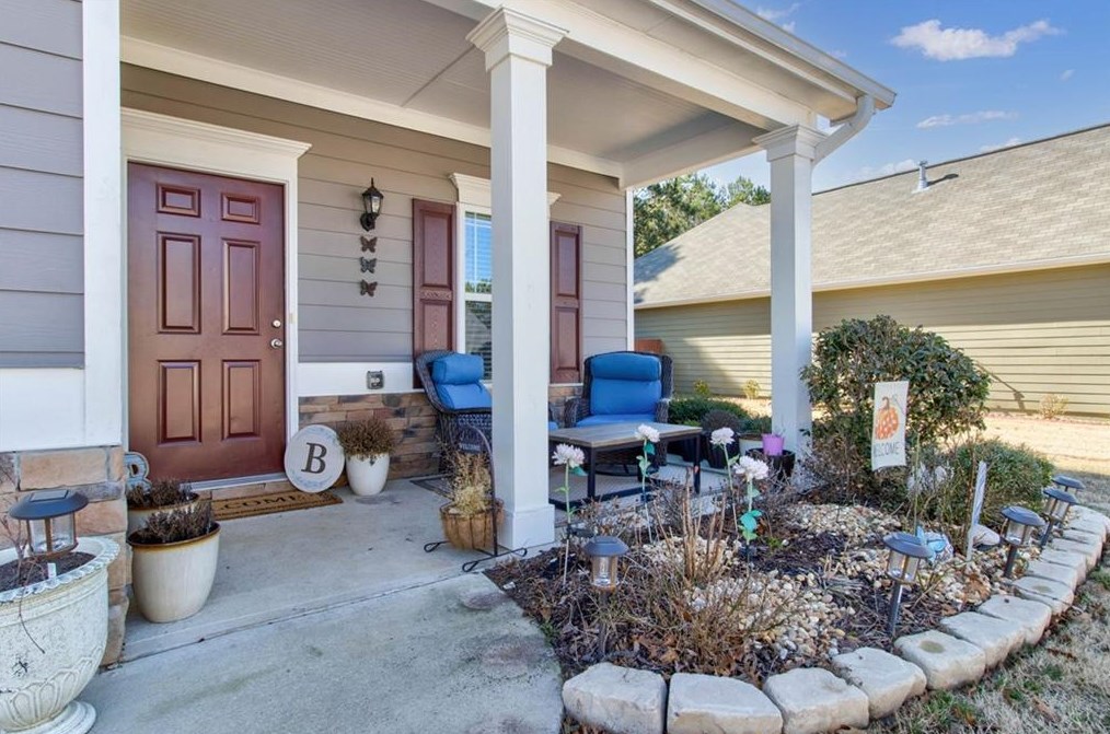 141 Saddle Horse Ln, Hiram, GA 30141