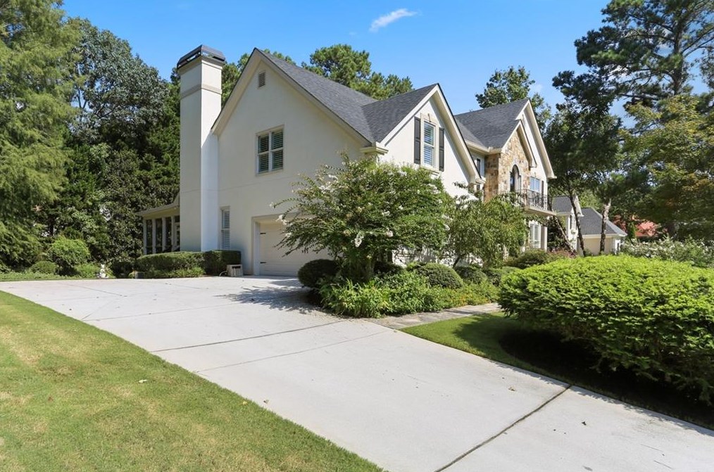 1420 Natchez Way, Grayson, GA 30017-1085
