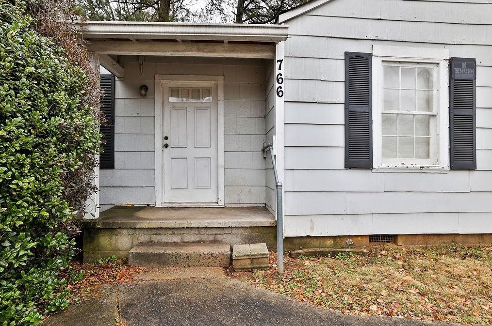 766 Allgood Rd, Marietta, GA 30062-3306