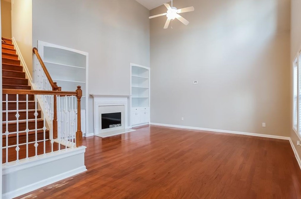 2305 Village Green Dr, Fairburn, GA 30213