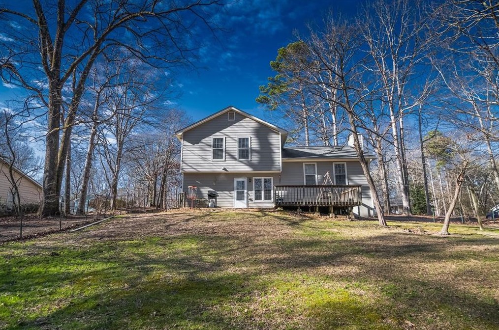 2562 Whisper Ct, Dacula, GA 30019-2147