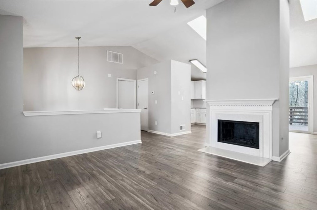 5028 Chadwick Ct, Decatur GA  30035-3627 exterior