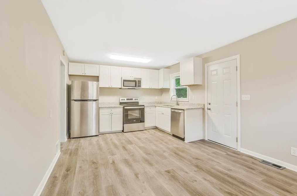 1607 Austin Rd, Decatur GA  30032-3846 exterior