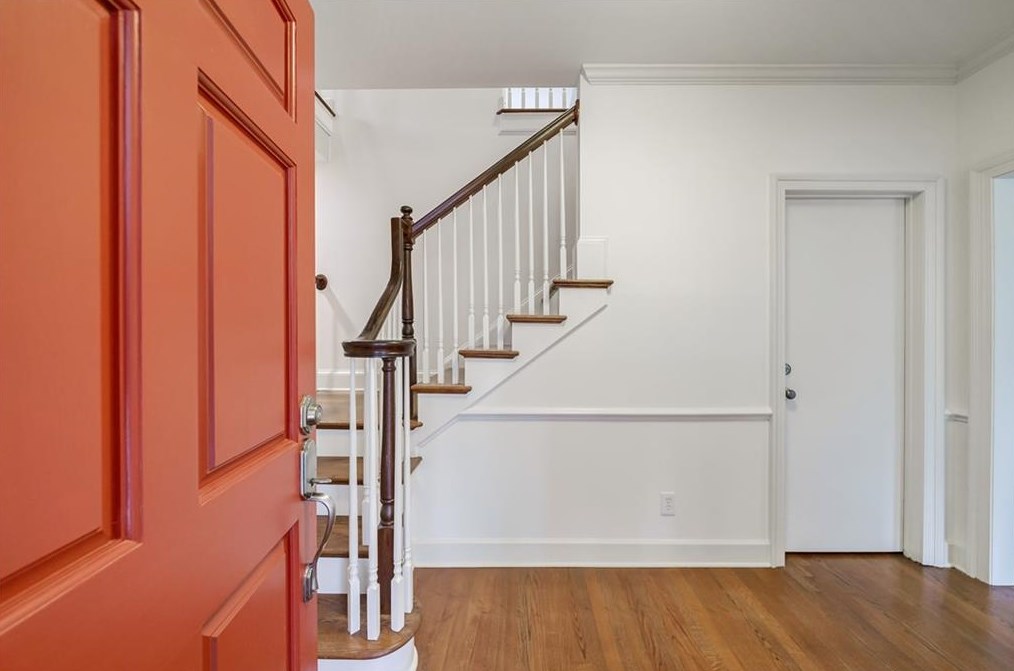 1849 Wildwood Pl, Atlanta GA  30324-4958 exterior