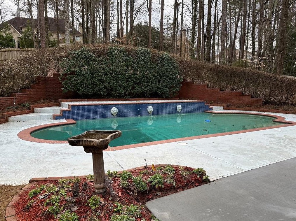 250 Chason Wood Way, Roswell, GA 30076-3900