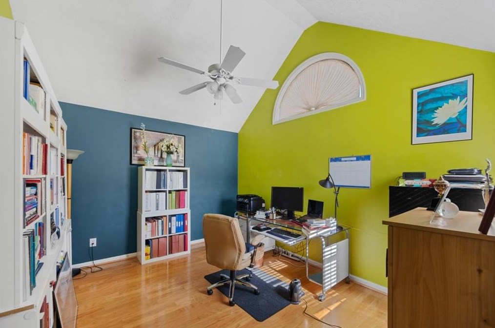 945 Ashbury Heights Ct, Decatur GA  30030-4178 exterior