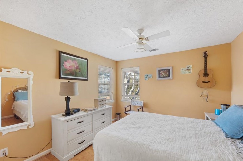 945 Ashbury Heights Ct, Decatur GA  30030-4178 exterior