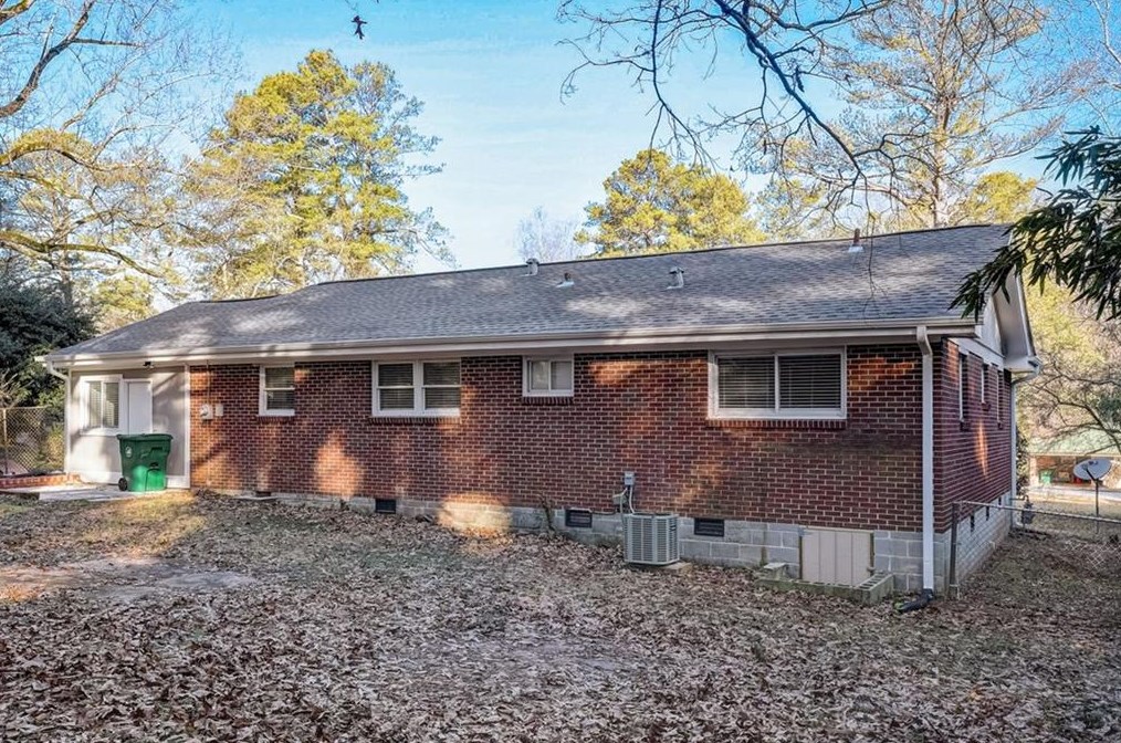 3415 Springlake Dr, Decatur GA  30032-4714 exterior