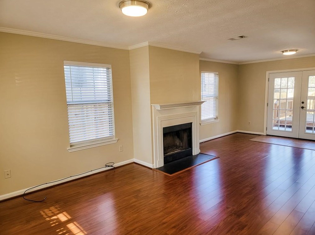 260 Greenwood Cir, Decatur, GA 30030-3103