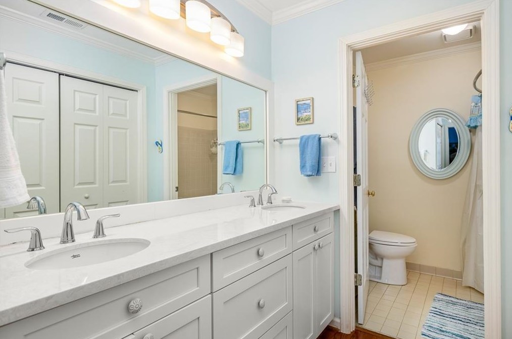 102 Ridley Howard Ct, Decatur GA  30030-2374 exterior