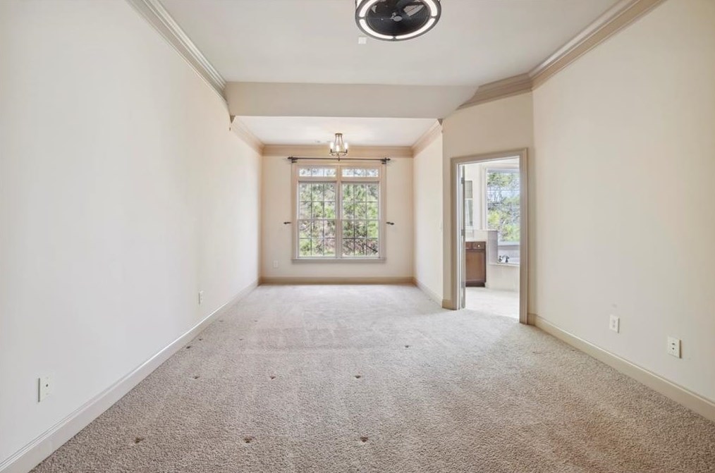 972 Persimmon Pt, Atlanta GA  30328-4503 exterior
