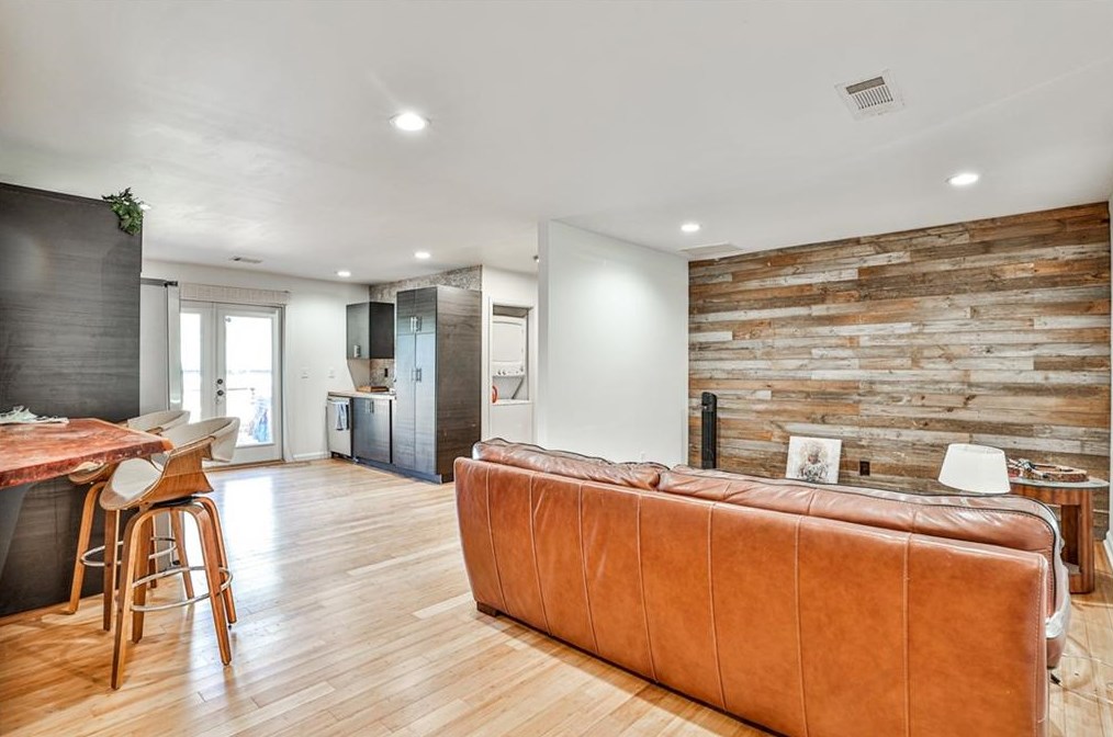 3382 Wren Rd, Decatur GA  30032-2572 exterior