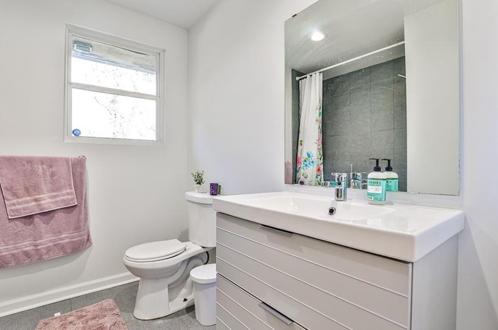 3382 Wren Rd, Decatur GA  30032-2572 exterior