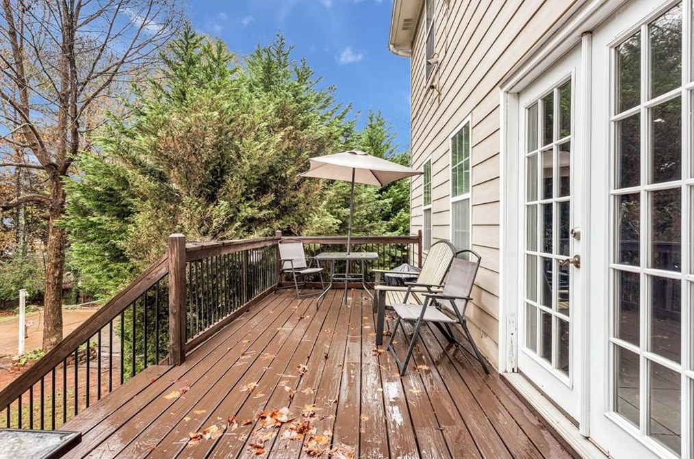 2250 Soaring Ln, Lawrenceville GA  30044-5885 exterior