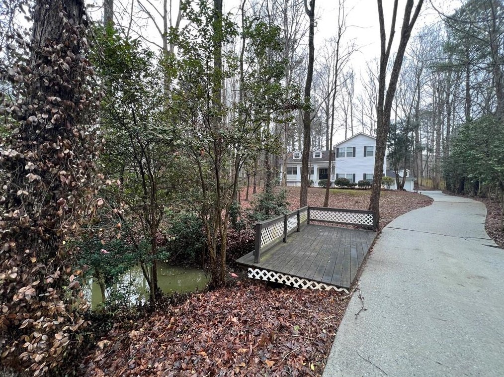 212 Crabapple Ln, Powder Springs, GA 30127-4297