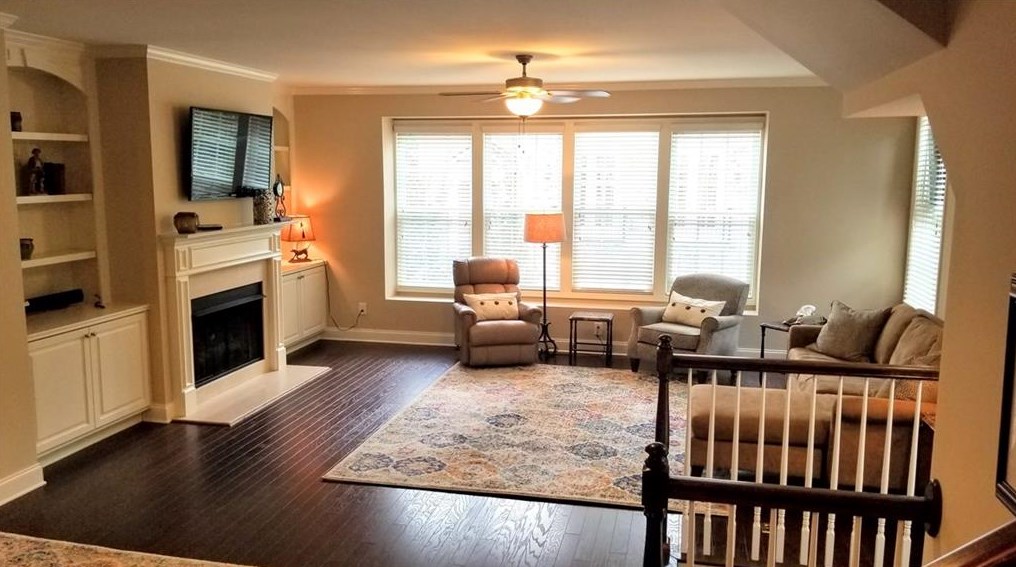 7201 Lowery Oak Dr, Roswell, GA 30075-8292