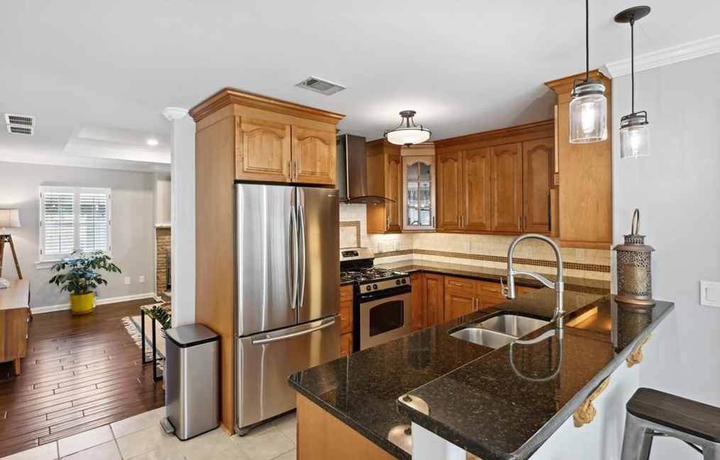 323 Second Ave, Decatur GA  30030-3512 exterior