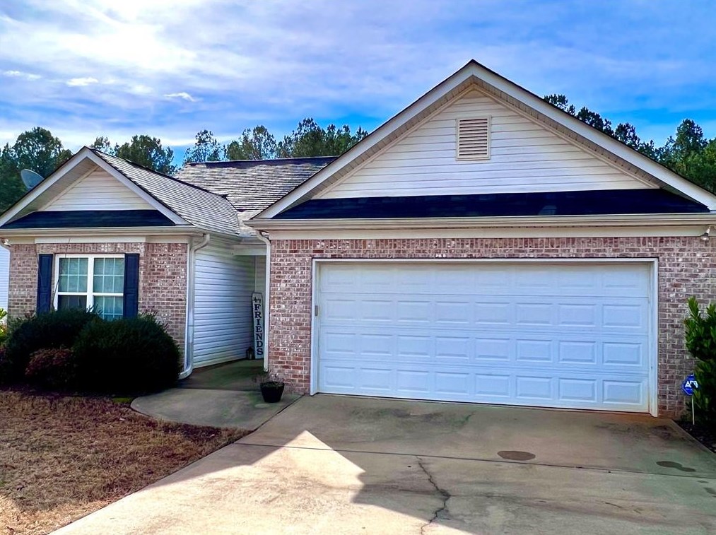 115 Perimeter Dr, Lagrange, GA 30241