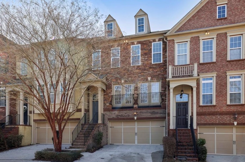 2836 Overlook Ct, Atlanta GA  30324-7503 exterior