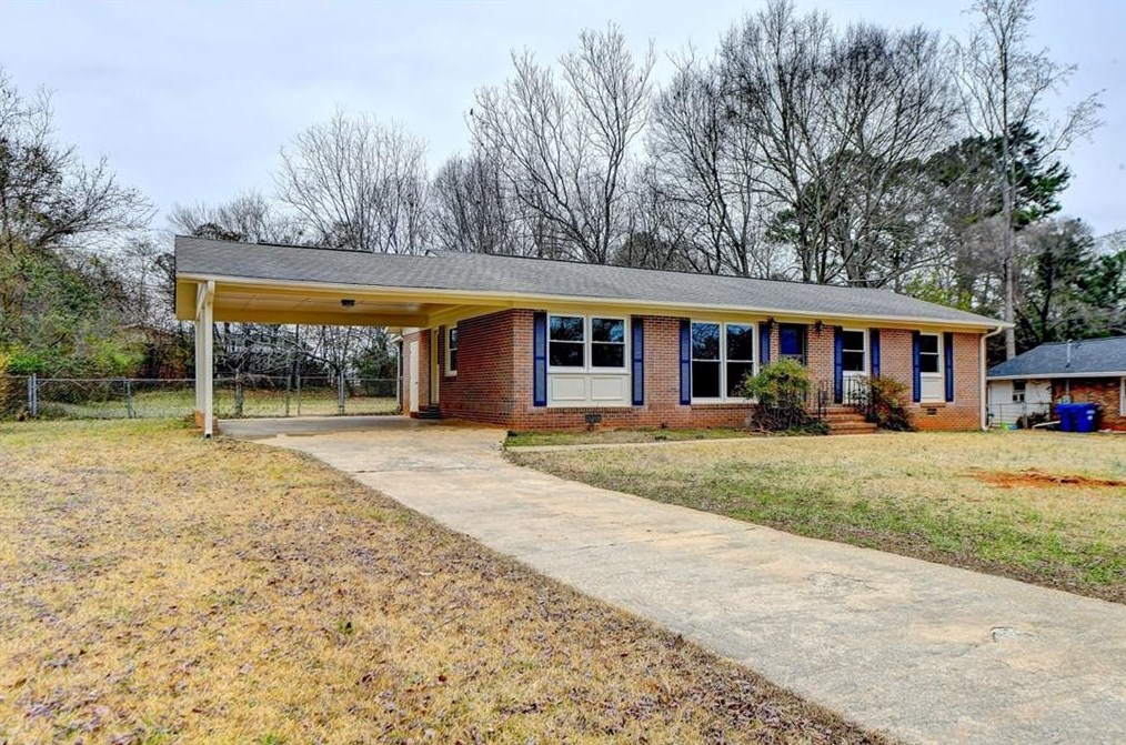 215 Rumson Rd, Athens, GA 30605-3927
