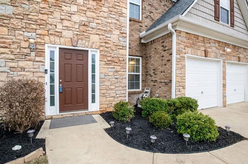 419 Hawthorn Dr, Dallas, GA 30132-9799