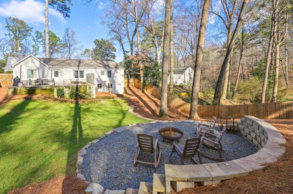 1764 Warren Ct, Atlanta GA  30318-1457 exterior