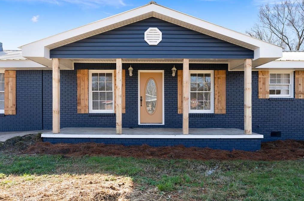 56 Jim Ln, Euharlee, GA 30120-7823