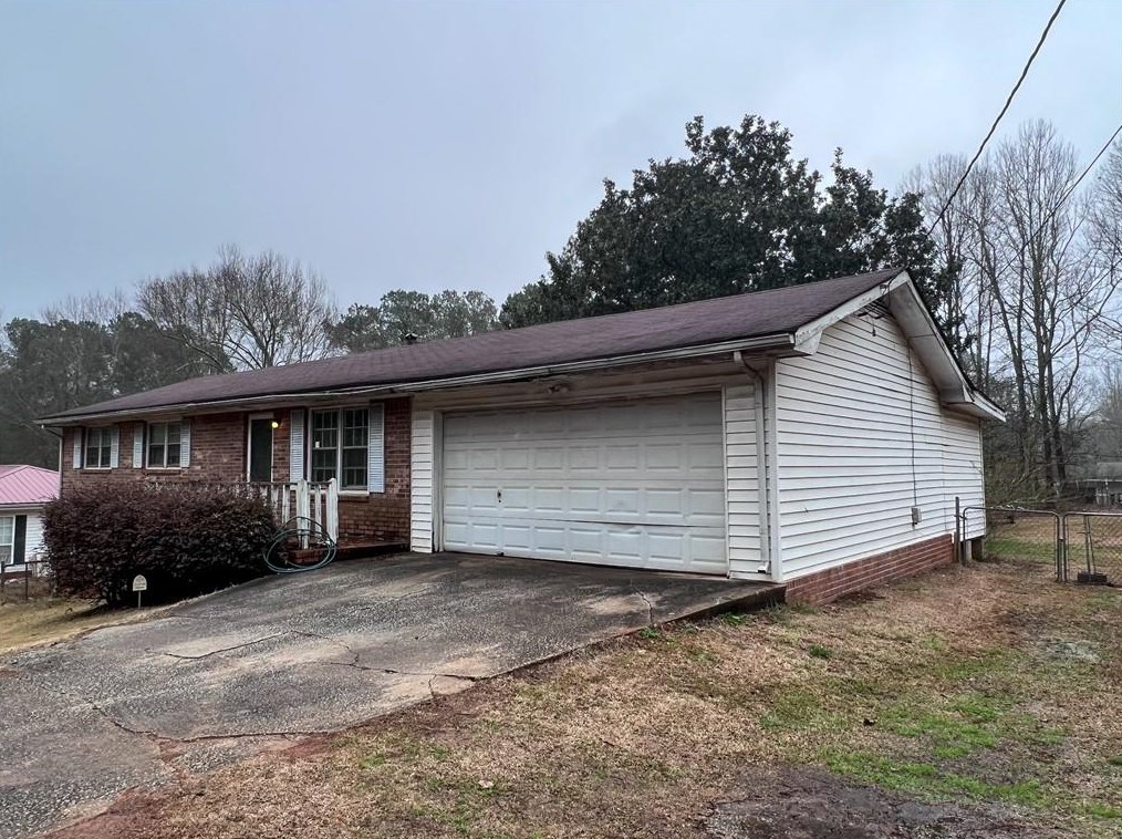 5067 Central Church Rd, Douglasville, GA 30135-4111