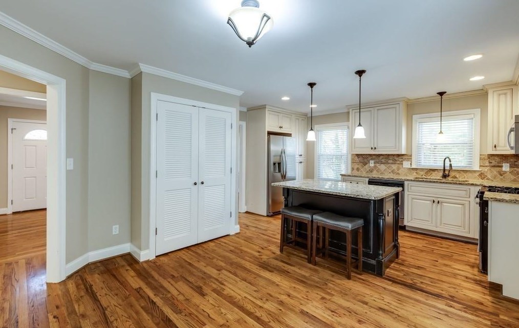 980 Pinedale Dr, Smyrna GA  30080-4259 exterior