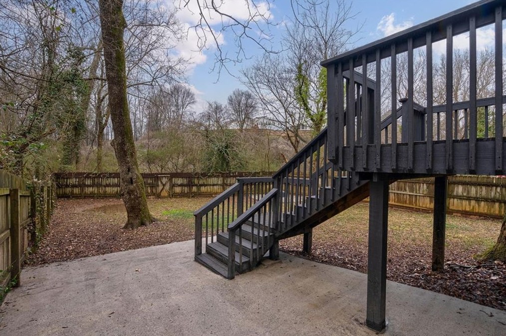 141 Watson Cir, Atlanta GA  30317-2616 exterior