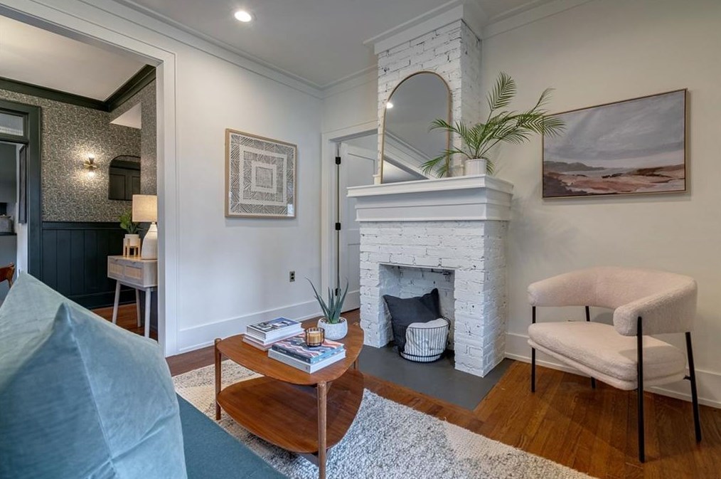 141 Watson Cir, Atlanta GA  30317-2616 exterior