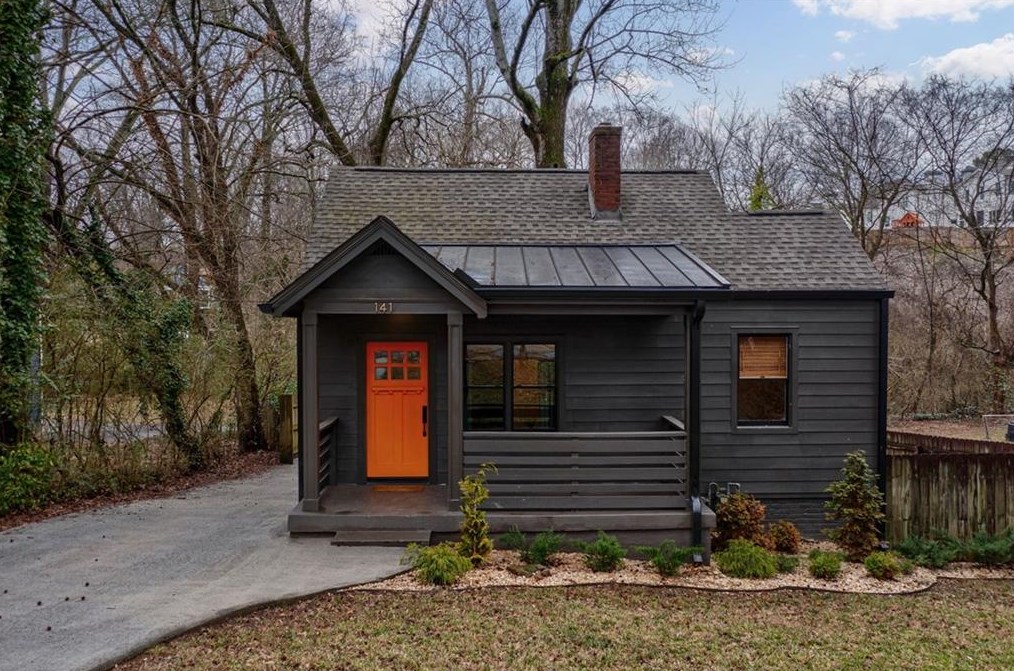 141 Watson Cir, Atlanta GA  30317-2616 exterior