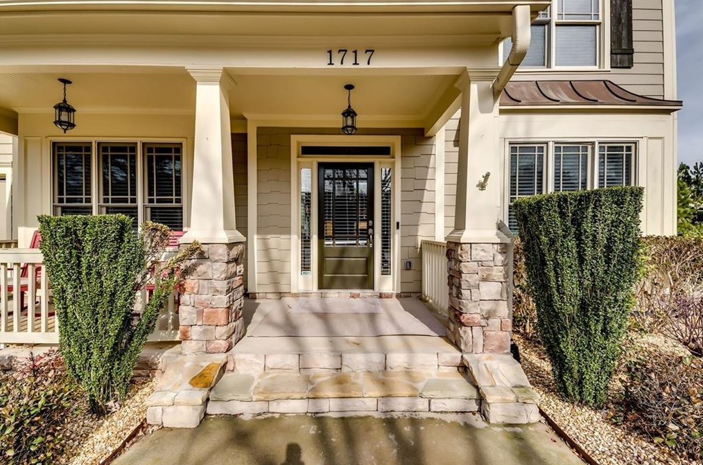1717 Cromwell Ln, Lithia Springs, GA 30122