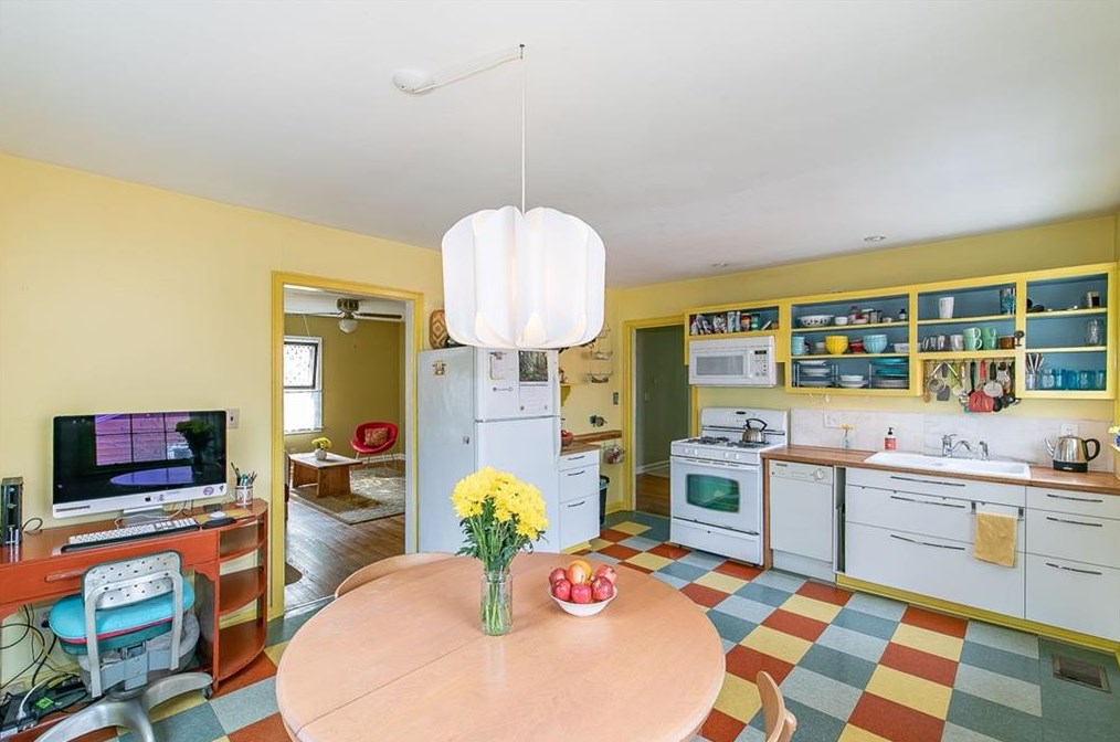 216 Ridgeland Ave, Decatur GA  30030-2056 exterior