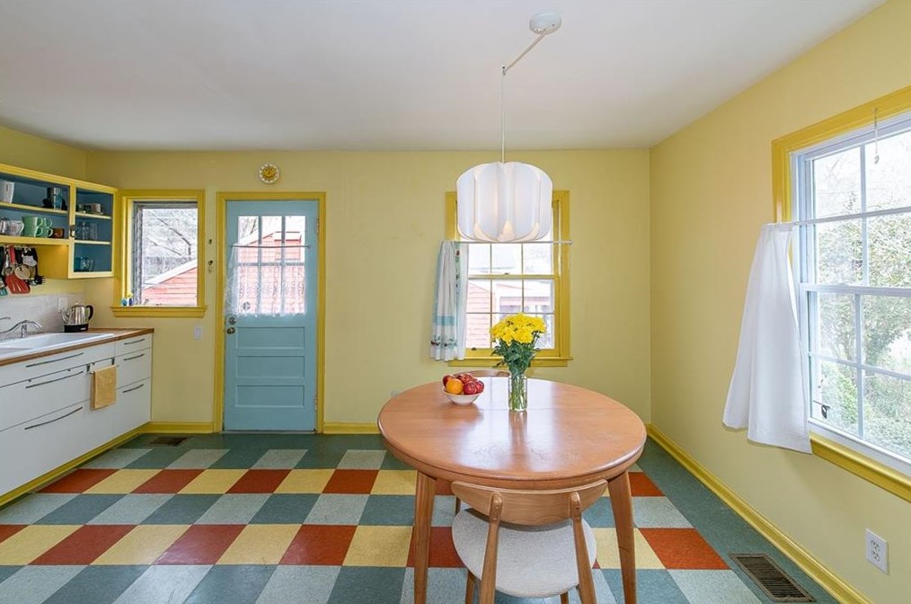 216 Ridgeland Ave, Decatur GA  30030-2056 exterior