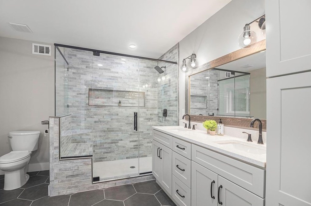 3639 Sherrydale Ln, Decatur GA  30032-3833 exterior