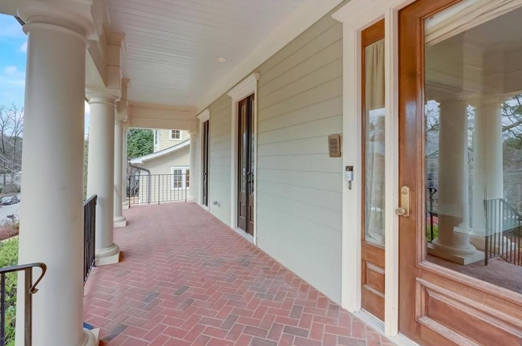 1421 Wessyngton Rd, Atlanta GA  30306-3245 exterior