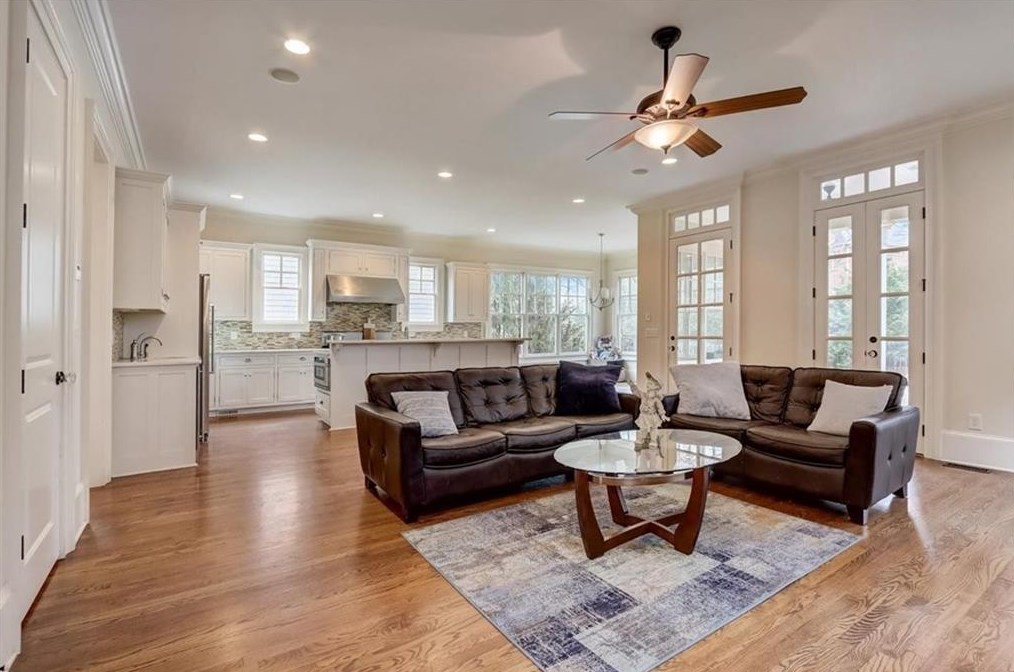 1421 Wessyngton Rd, Atlanta GA  30306-3245 exterior