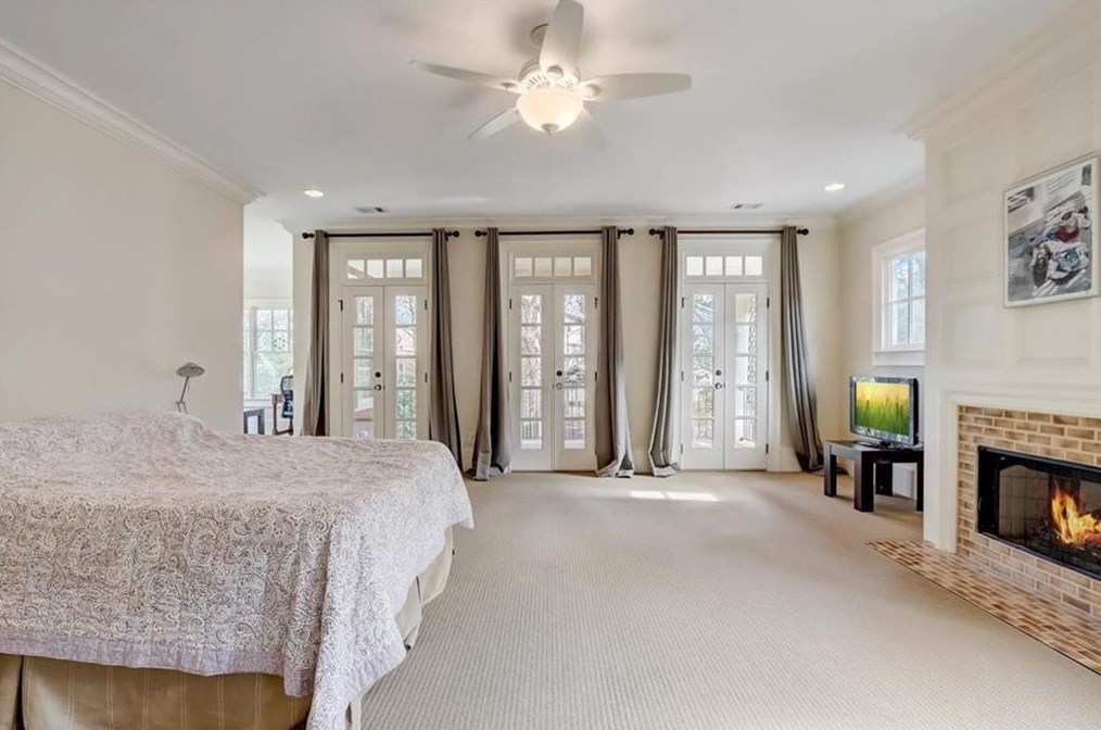 1421 Wessyngton Rd, Atlanta GA  30306-3245 exterior