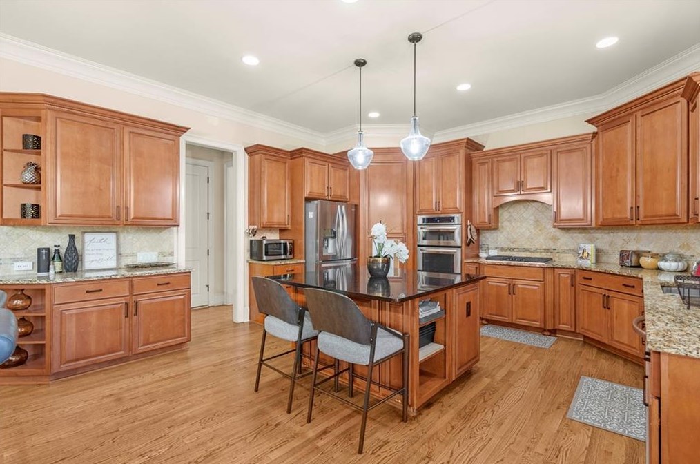 1525 Glenhaven Way, Lawrenceville GA  30043-4938 exterior