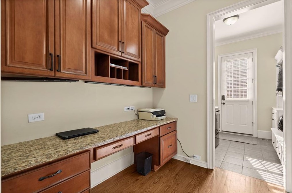 1525 Glenhaven Way, Lawrenceville GA  30043-4938 exterior
