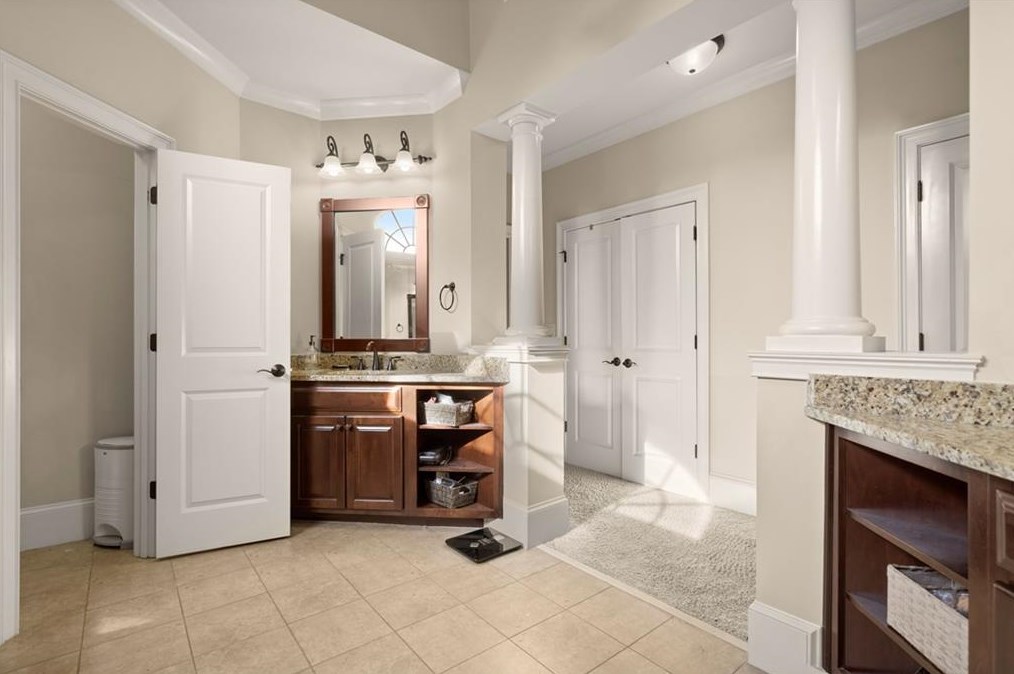 1525 Glenhaven Way, Lawrenceville GA  30043-4938 exterior