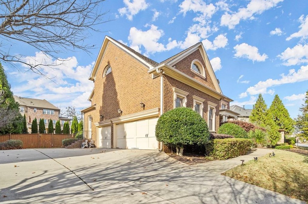 1525 Glenhaven Way, Lawrenceville GA  30043-4938 exterior