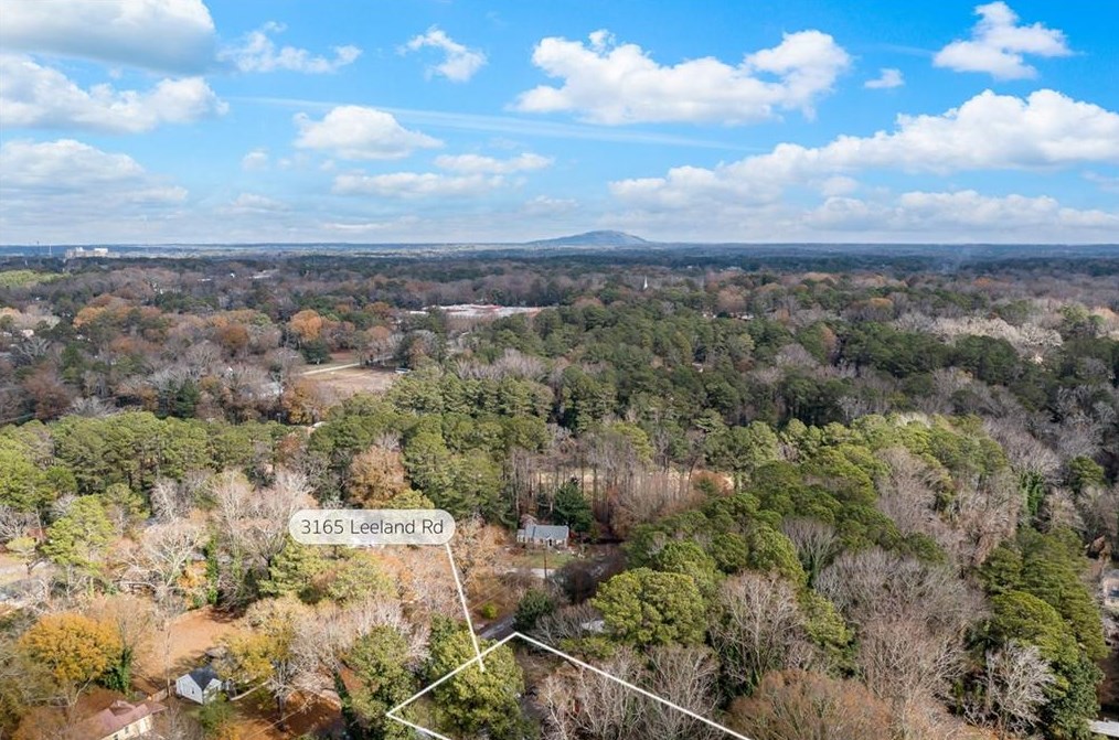 3165 Leeland Rd, Decatur GA  30032-2838 exterior