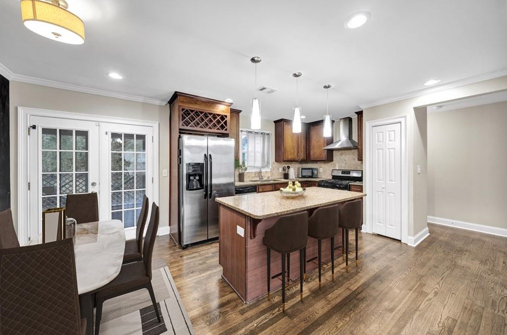 3165 Leeland Rd, Decatur GA  30032-2838 exterior