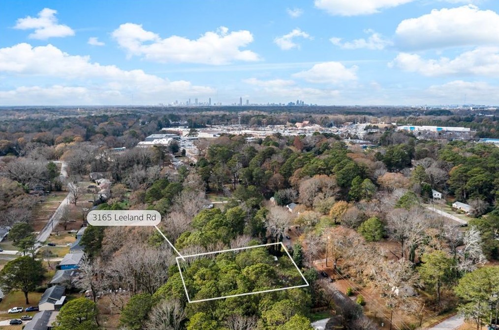 3165 Leeland Rd, Decatur GA  30032-2838 exterior
