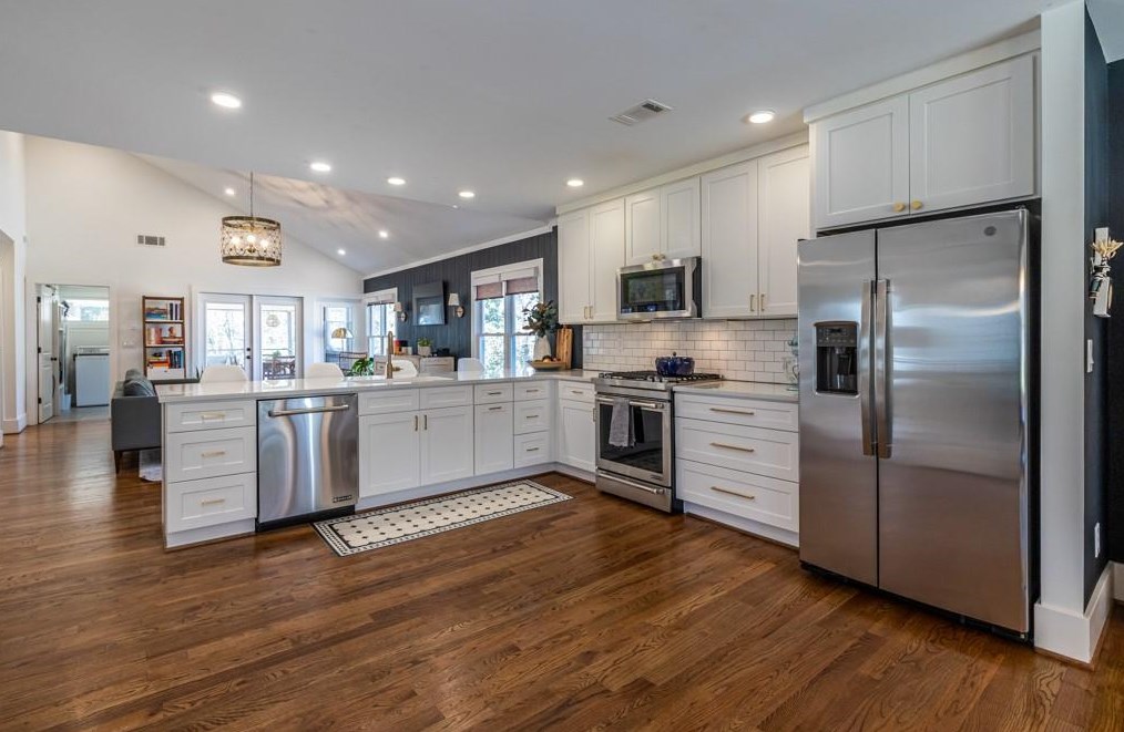 1375 Fenway Cir, Decatur GA  30030-4521 exterior